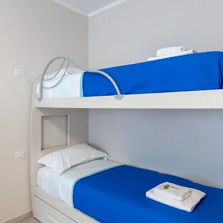 דירה Guesthost - Cozy Flat Near Concattedrale San Siro סנרמו